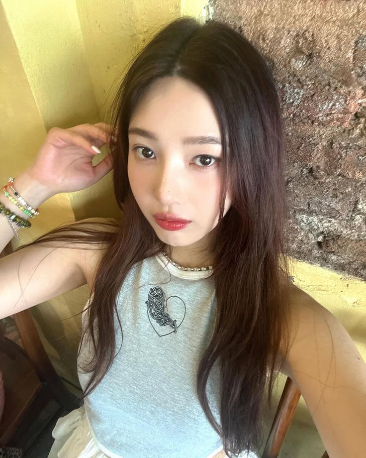 joy gallery tweet media