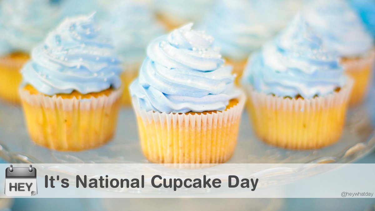 HeyWhatDay's tweet image. It's National Cupcake Day! 
#NationalCupcakeDay #CupcakeDay #Cupcakes