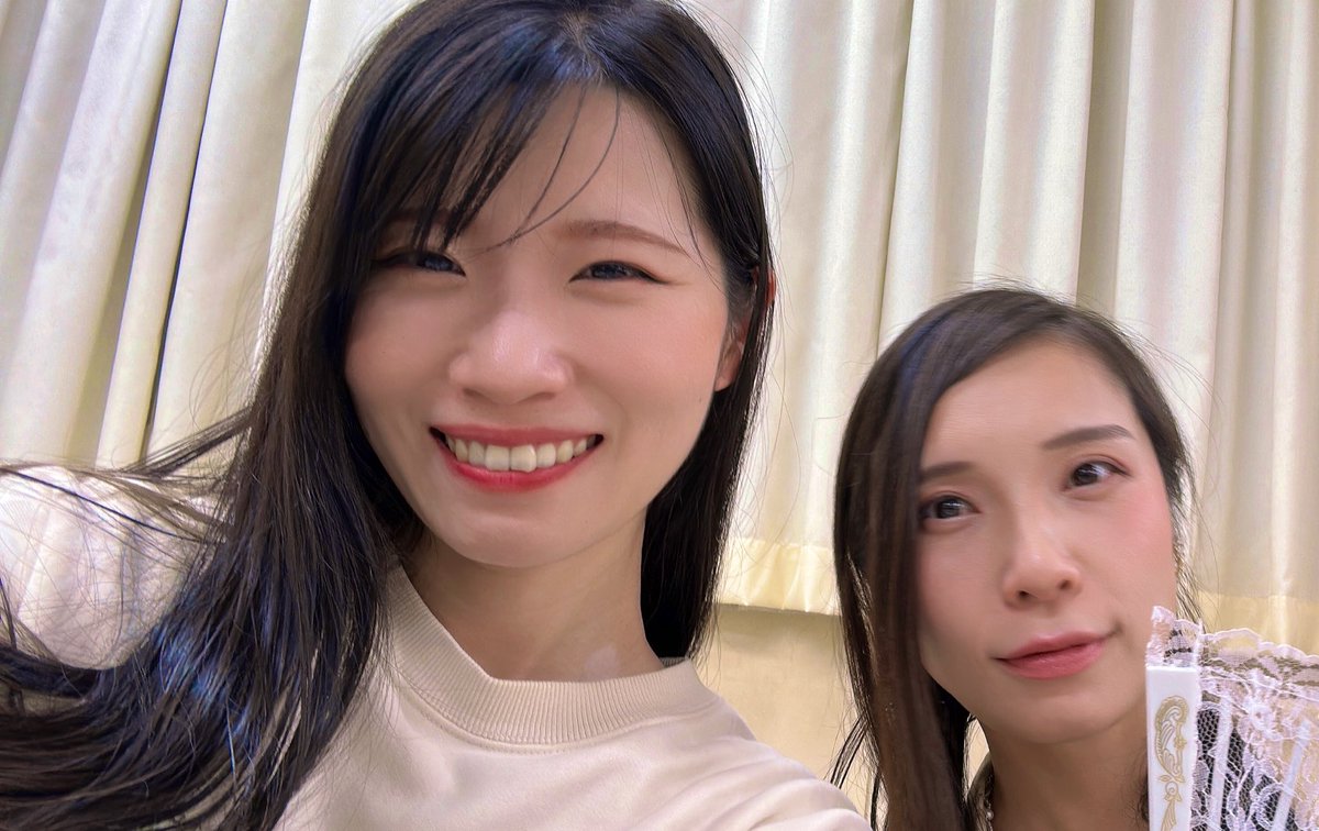 公演もいよいよ今週末となりました。
お写真は久々にご一緒させていただくさわさんと！相変わらず素敵。

舞台、仕上がってまいりました。笑いに飢えてる皆様方。劇場でお会いしましょう。
ご予約お待ちしております。

#少年P 

quartet-online.net/ticket/pika17w…