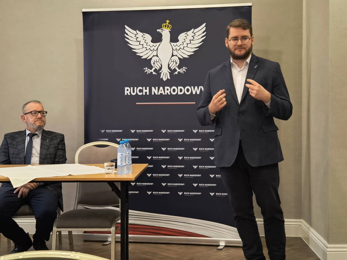 Za mną dwa spotkania otwarte Ruchu Narodowego: w Chełmie oraz Radzyniu Podlaskim.

Rozmowy o suwerenności są trudne, ale bardzo potrzebne. Od naszego zaangażowania zależy, czy będziemy dalej Polską czy eurolandem, jednym z wielu i wiecznie na przegranej pozycji!