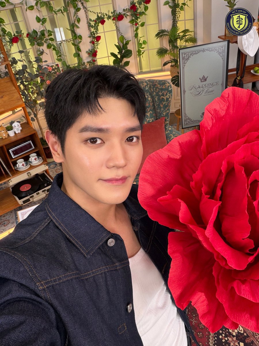 taeyongpictures's tweet image. Welcome Back Captain Rose 🌹