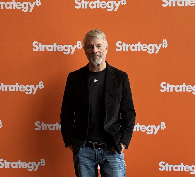 oddsbits's tweet image. Michael Saylor “Strategy” buys 10,645 Bitcoin worth $980 million.