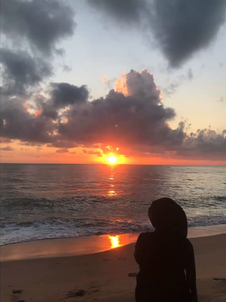"Kendi yaralarını onarmadığında, en masum olanı yaralarsın.."