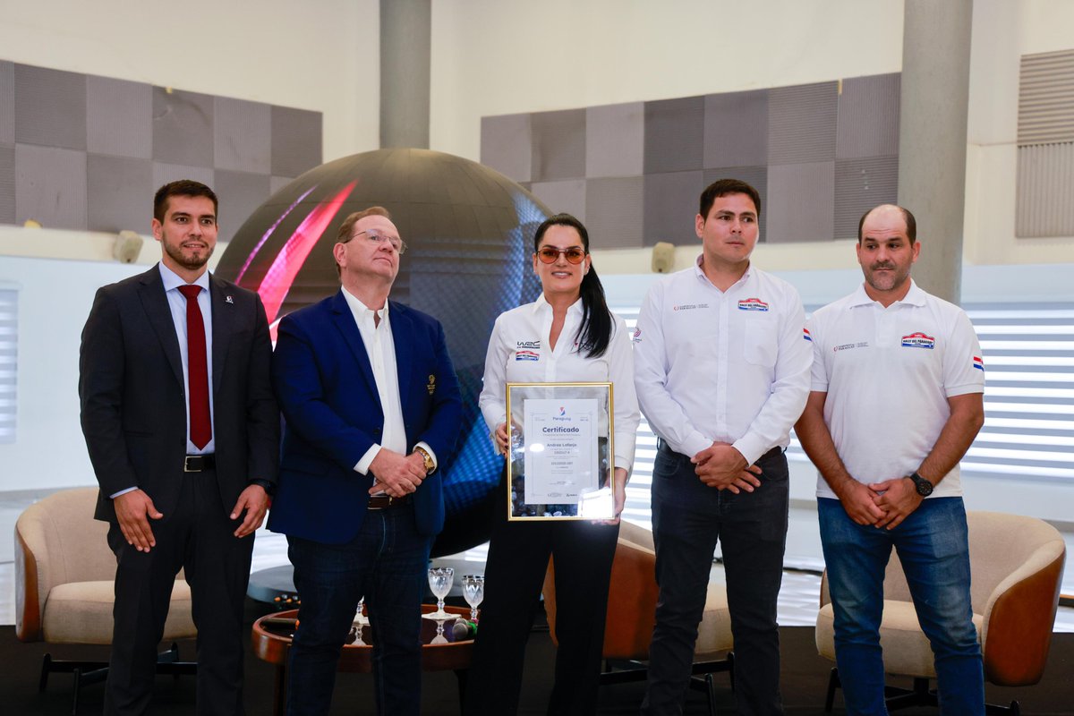 MIC_PY's tweet image. #MIC | Andrea Lafarja será la primera paraguaya que competirá en el Mundial de Rally

Leé más en:🔗goo.su/RXzt

#MICGenerandoOportunidades

@REDIEXParaguay
