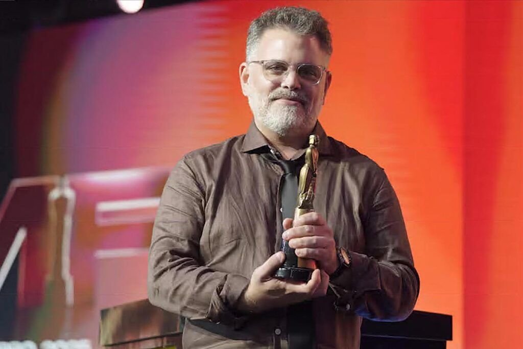 Primer ganador de un Martín Fierro de Streaming  de la historia.