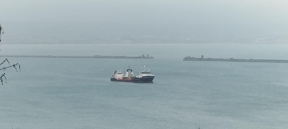 AytonJustyn's tweet photo. 🏭 No Incinerator 🏭 Boycott portland port 🇲🇹 Monjasa Provider 🇲🇹🇳🇿 Dw Nova 🇳🇿 in #portland on 15/12/25. A oil chemical tanker / Trawler . #weymouth #dorset #photography #shiplnpics #shipspotting #Trawler #oilchemicaltanker #DwNova #MonjasaProvider #NewZealand #Monjasa #malta https://t.co/XSjZSEHLJj