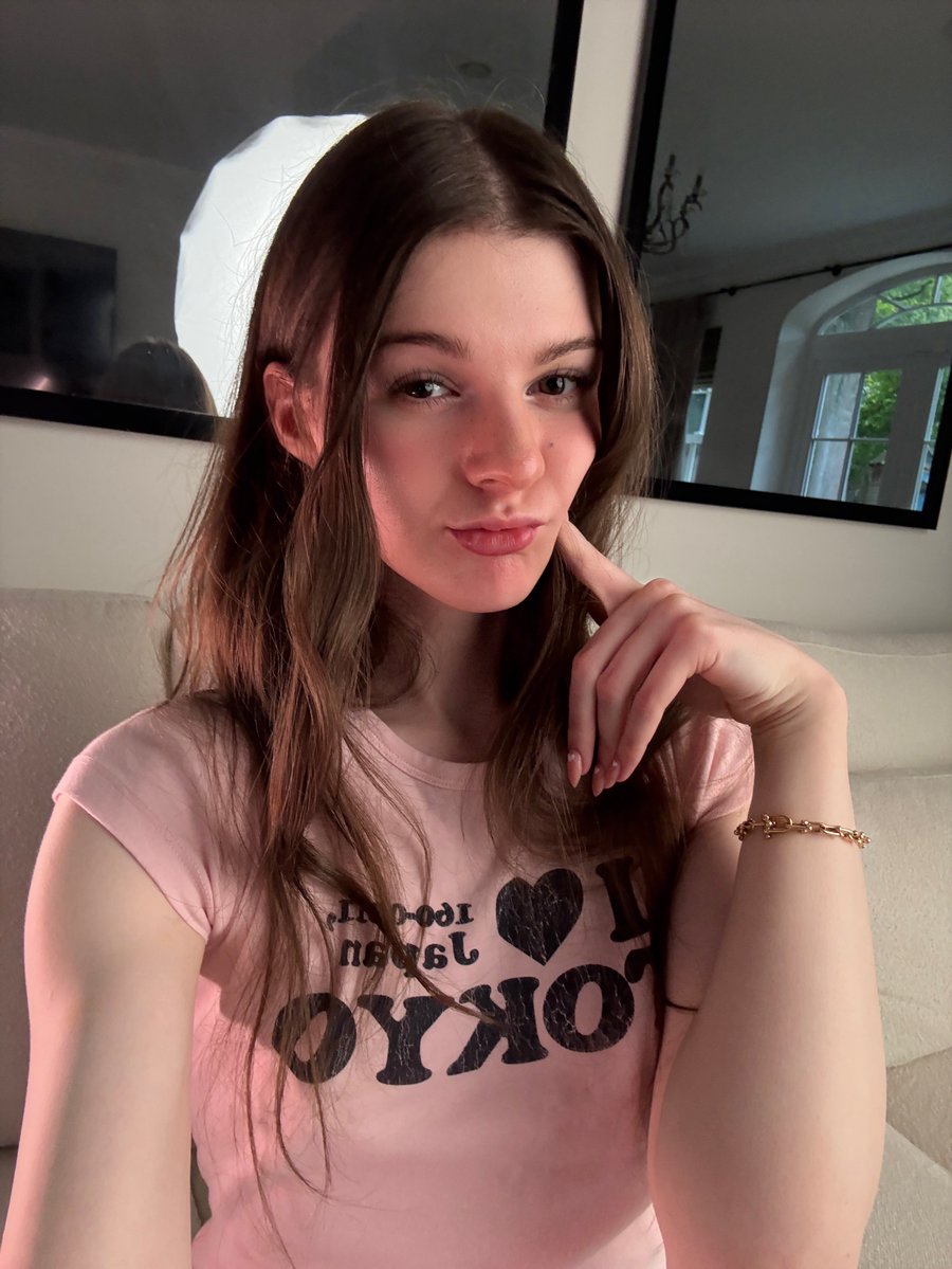 F1NN5TER tweet media