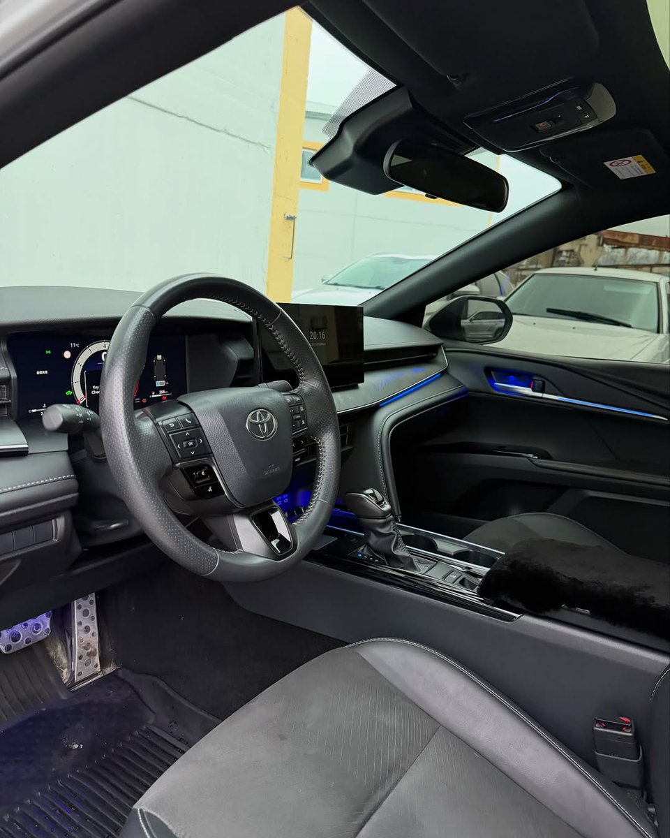 nocarcontext's tweet image. Toyota Camry 🩶🩶