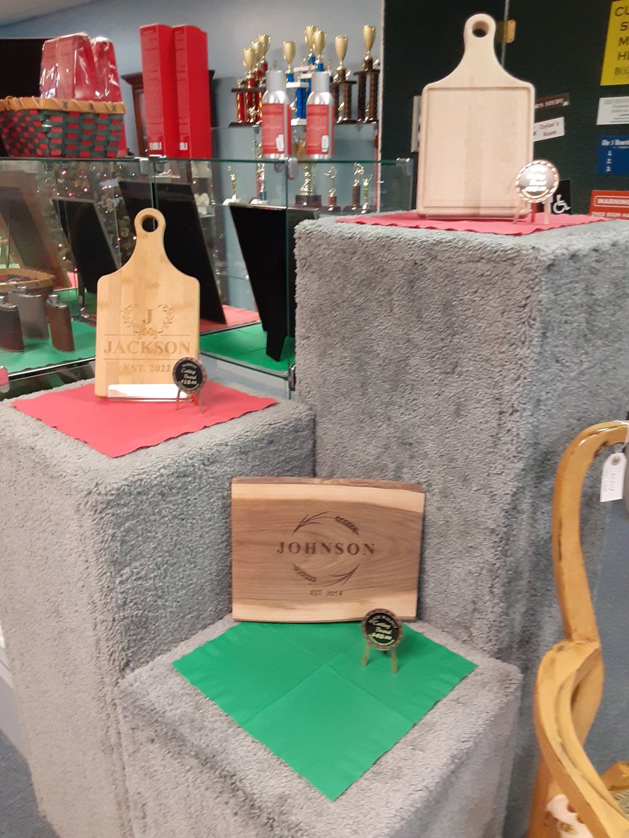 BullocksEngrave's tweet image. An engravable gift is the perfect personalized Christmas present!

#christmasgiftideas2025 #shoplocal #bullocksengraving #engraving