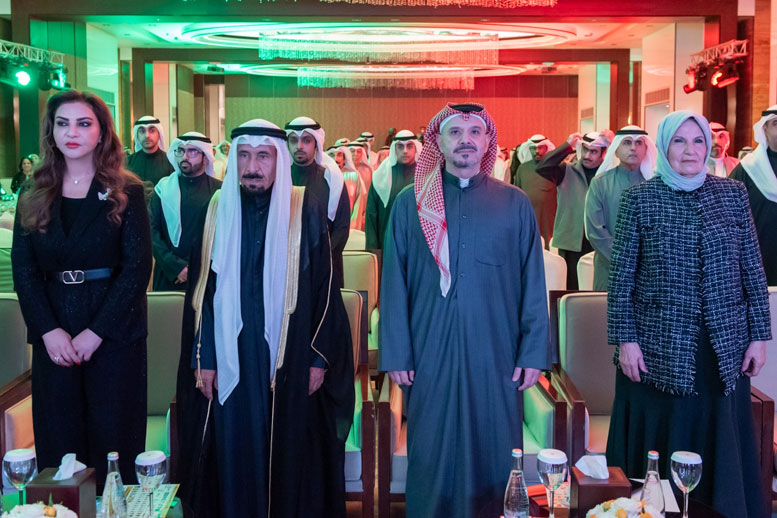 المؤتمر الوطني من الكويت نبدأ وإلى الكويت ننتهي يكرم 14 شخصية وطنية في دورته الـ25 - الشيخ علي جابر الأحمد يؤكد أهمية تخليد سير الشخصيات الوطنية 