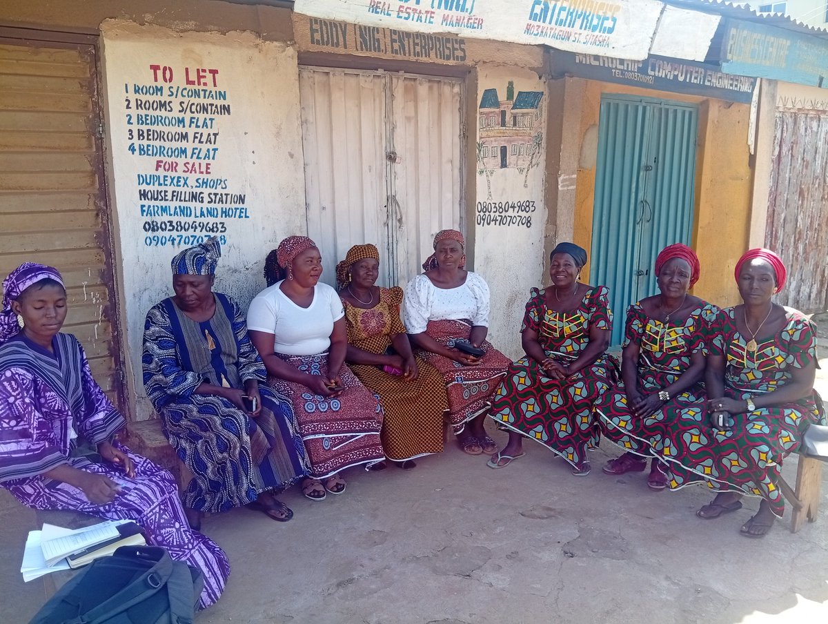 GracelandDev's tweet photo. When women farmers speak, we listen. The Focus group with the Sabo  Farmers Cooperative reminded us why AgriCredit4Her exists  to turn struggle into strength.
#AgriCredit4Her
#GracelandCommunityDevelopmentFoundatuon https://t.co/0PFi5iishq