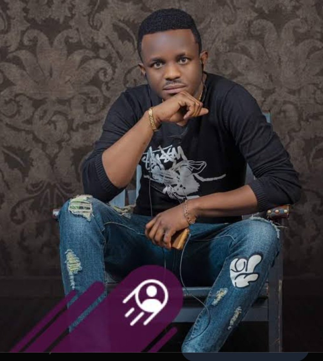 « #Mungu #ni #mwema », en français « Dieu est bon » c’est la tire de la nouvelle chanson de l’artiste musicien, Espoir Kashali alias « Rockly Rockfire » sortie officiellemt sur toutes les plateformes ce samedi 13.12. 2025 à Bukavu. Ilchante pour rendre grâce à Dieu ...