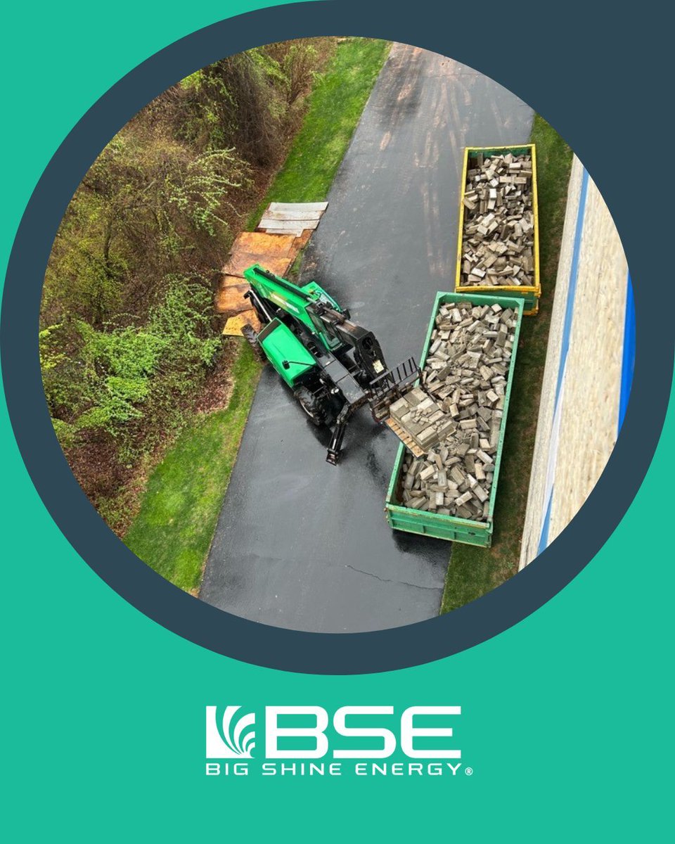 BigShineEnergy's tweet image. Before the panels shine, the groundwork matters. At Big Shine Energy, we handle every phase of the process with precision from site preparation to final installation. Building a cleaner future starts here. 🌱 #RenewableEnergy #SolarSolutions #Innovation #BigShineEnergy