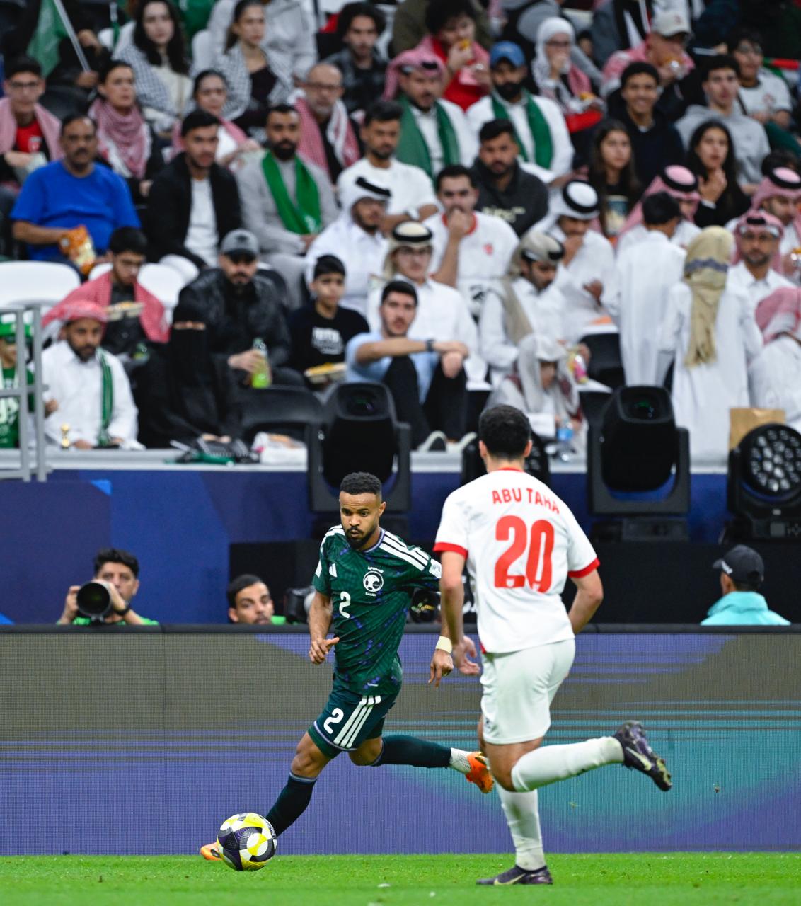 عاجل | المنتخب الأردني يتغلب على المنتخب السعودي 1-0، ويتأهل إلى نهائي كأس العرب #السعوديه_الاردن 