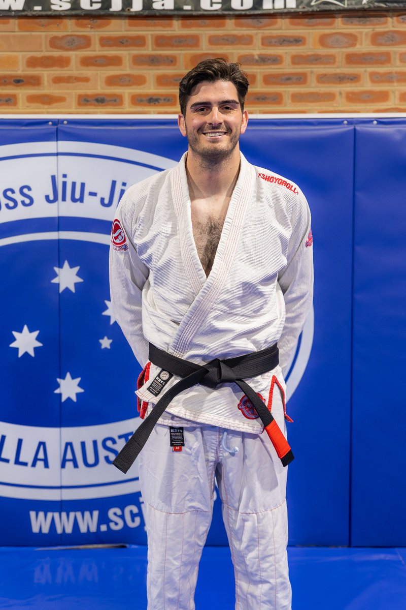 Gathering post 3/4

Congratulations to James who last Thursday became just the 15th person to go from white belt to black belt at SCJJA. 12 years of toil capped of by winning his brown belt division at the 2025 Pan Pacs! 
#bjj #bjjaus #bjjaustralia #bjjsydney #bjjnsw #cronulla