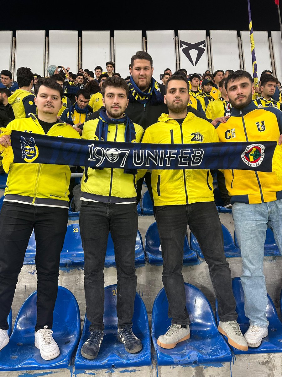 ŞAMPİYONLUK ŞARKILARIYLA DALGALANSIN BAYRAĞIN BURDA!

15.12.25 | Fenerbahçe 4-0 Konyaspor