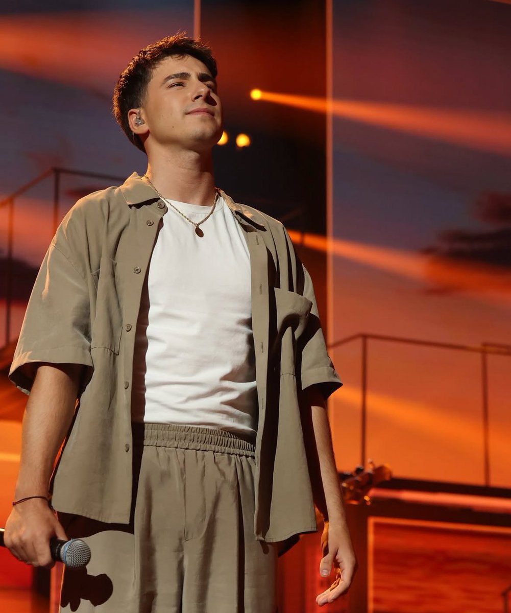 ariadna ⸆⸉ tweet media