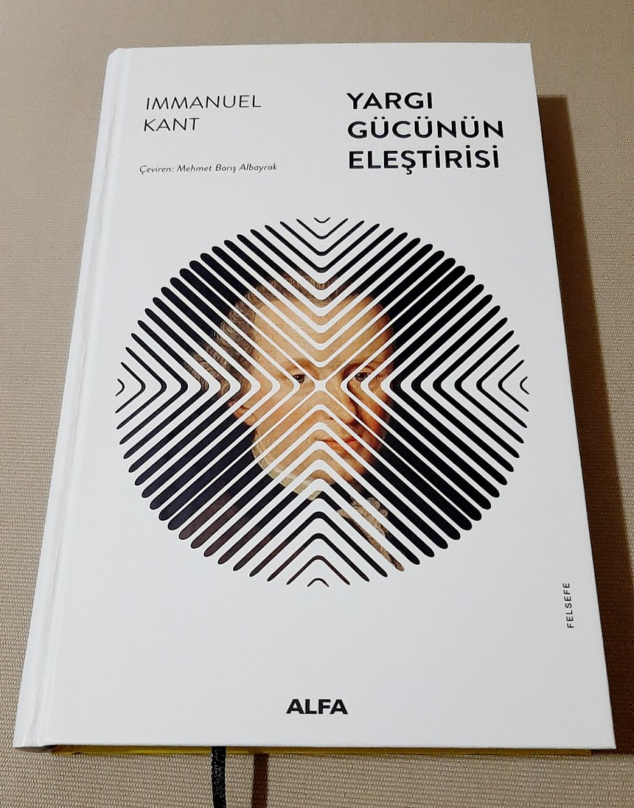 Üçüncü Kritik'in iyi ve güzel bir yeni çevirisi: 
Immanuel Kant: Yargı Gücünün Eleştirisi, çev. M. B. Albayrak, <a href="/alfakitap/">Alfa Kitap</a>: 2025.