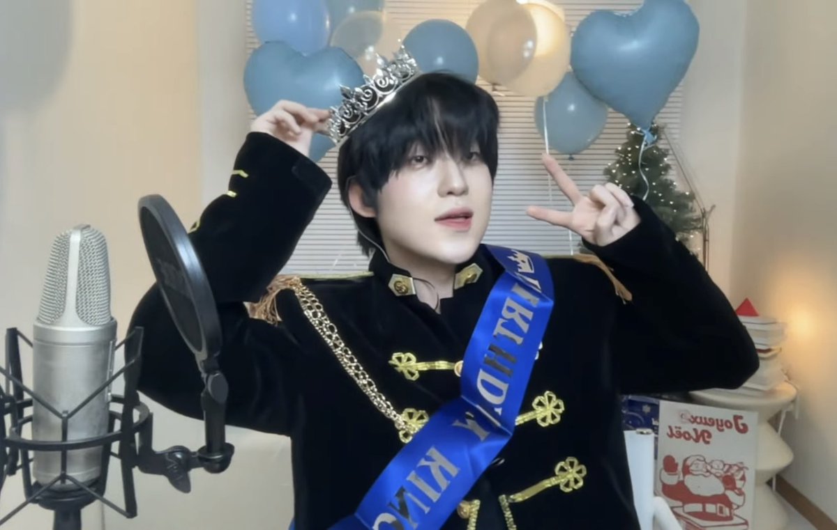 Guri_9_'s tweet image. 25.12.15 HAPPY BIRTHDAY YOUTUBE LIVE
#PARKBYEONGHOON #병훈 

타래에서 계속 이어집니다!🌟