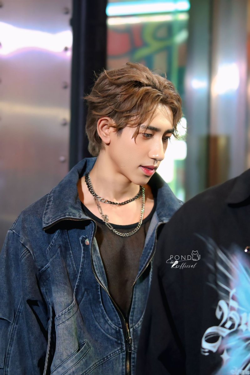 _Pondofficial's tweet photo. หล่อแบบนี้ ใจบางได้ไหม🫠🥹

#siamcenter 
#themegicalcelebration2026 
#SiamCenterXDFJ
#FiftyninebyThubXDFJ
#pondporamet https://t.co/SOOXahF5hi