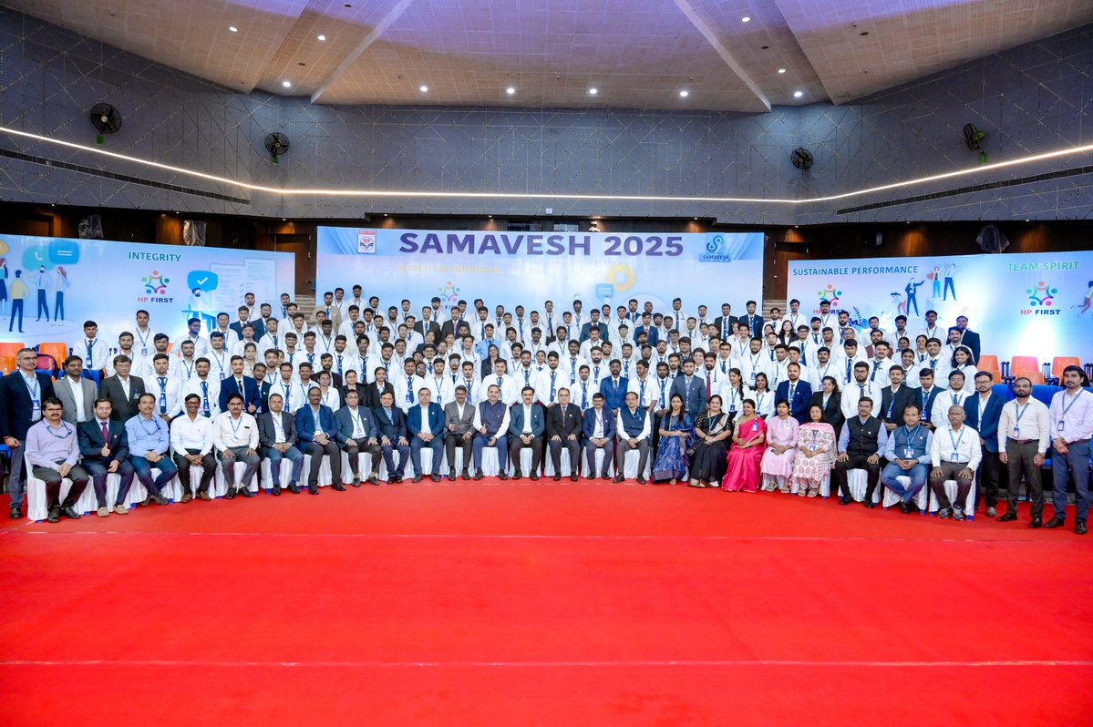Director HR, Shri K S Shetty, met with the newly inducted young officers at the Samavesh Induction Program in Visakhapatnam and interacted with them as they begin their professional journey with the organisation.

The exchange focused on values, learning, and the responsibility