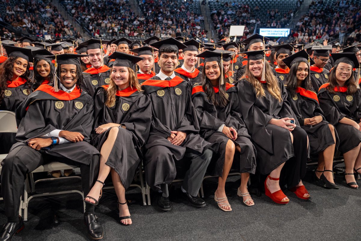 gatechengineers's tweet image. We sent 3,000 new engineers into the world last weekend to solve important problems for our communities and the world — including these master’s degree graduates. Congratulations, Yellow Jackets!

More photos: bit.ly/3MDHM8v &amp;amp; bit.ly/3XSDjRV