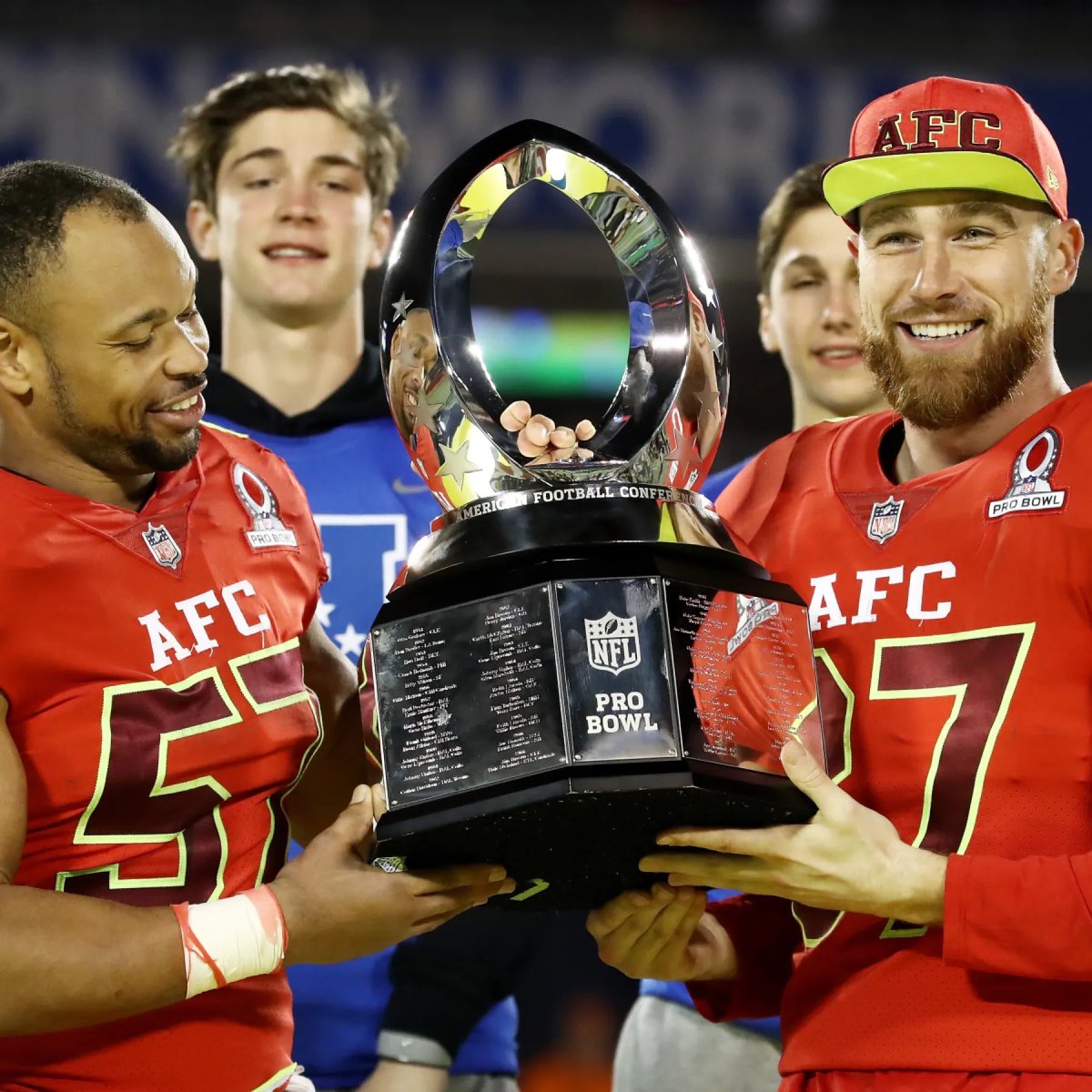 It’s the last day to vote for the ProBowl! And Travis can actually go this year so vote!
#ProBowlVote + <a href="/tkelce/">Travis Kelce</a>