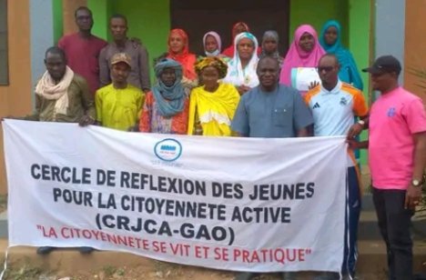 CrjcaG's tweet photo. @CrjcaG a organisé une session de formation au profit d’une quinzaine d’agents de santé de la région de Gao sur le thème " Écoute active et accueil des patients ». Les participants viennent de l’hôpital Hangadoumbo Moulaye de Gao, du CSRef et des CSCOM de Gao. https://t.co/ETnABtvVkH