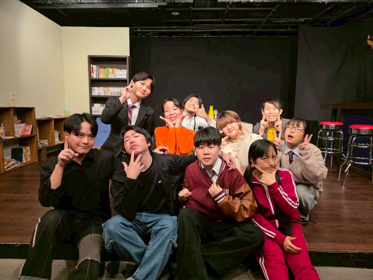 NNHS_star's tweet photo. 『私は今、緩やかに死んでいく』
千秋楽ありがとうございました‼️
急遽出演が決まったんですが、意外と経験したことないキャラクターで���ちゃめちゃ楽しくて参加出来てほんとに良かったです🥳✨
稽古場でも最初は控えめにしてたんですけど、気付けば関西弁出まくりでずっと喋ってました😇
 #わたゆる https://t.co/hnfxALStae