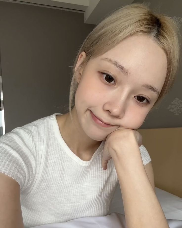 ｓｅｌｌａ🧜🏻‍♀️ tweet media