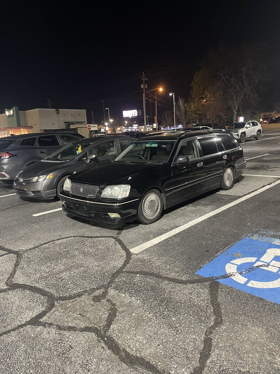 virtuallytied's tweet image. seen a nice crown wagon import