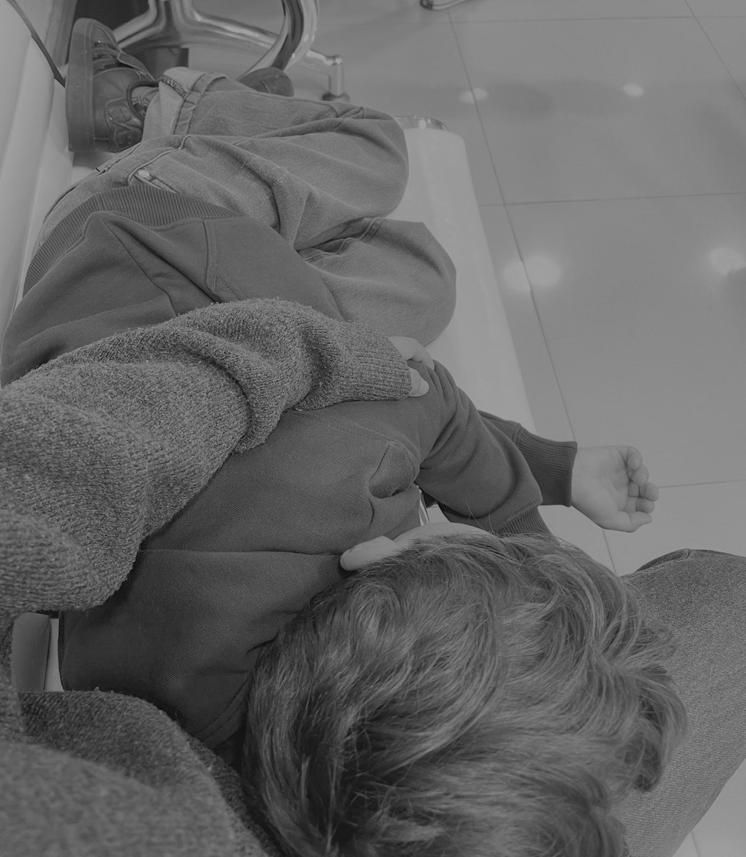 ThisIsShima's tweet image. A mother’s worst pain: her child being sick… 

 I’d trade places with him in a second!💔