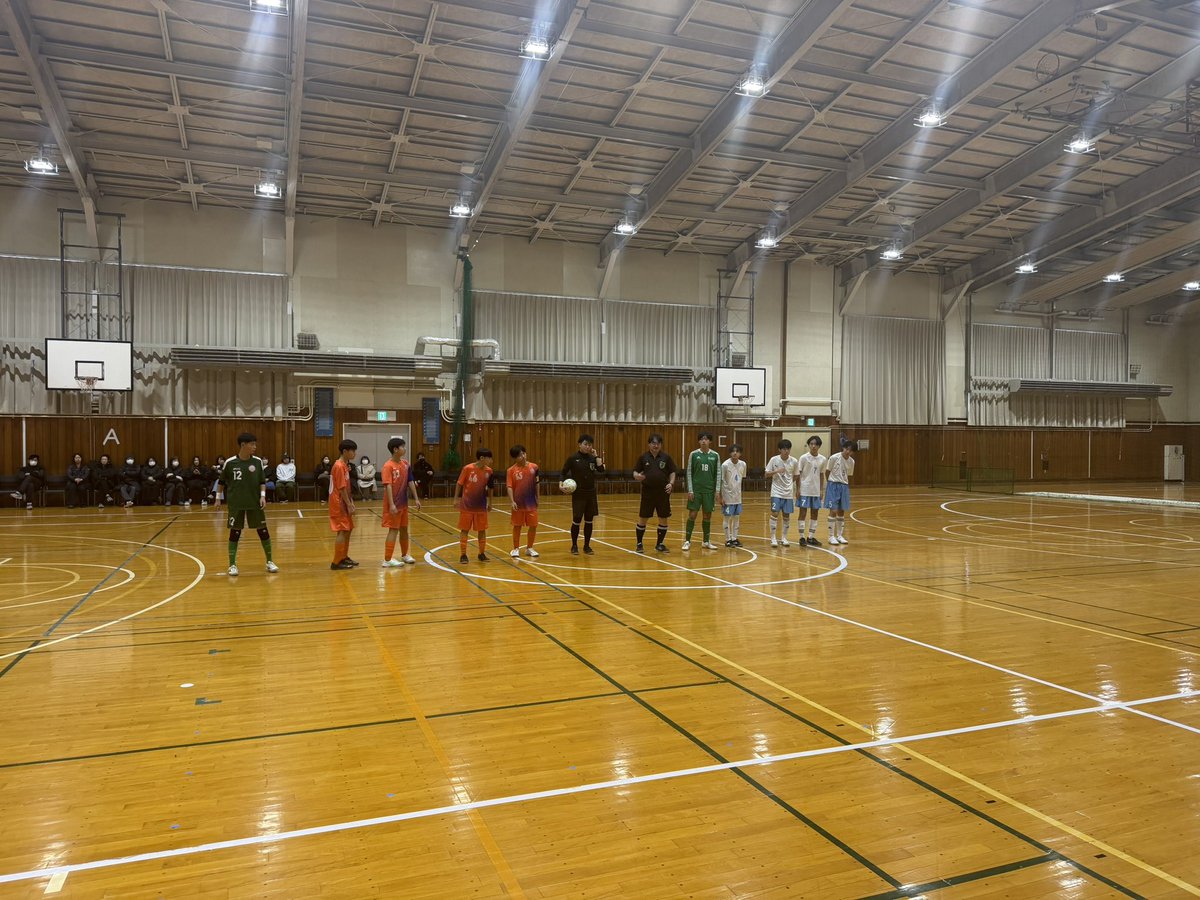 ElsoleF's tweet photo. 2025.12.14
U14 全道フットサル選手権苫小牧地区予選リーグが行われTOP.2ndの2チームで参加しました⚽️

TOP
vsセントラル拠点校BLUE ×1-2
vsセントラル拠点校RED ○3-1
vs東拠点校2nd △3-3

2nd
vs東拠点校 1st ○4-3
vsArearea2nd ×1-6
vs西部拠点校 ○5-1

2チーム揃って決勝トーナメント進出！ https://t.co/nRcOHJAEgX