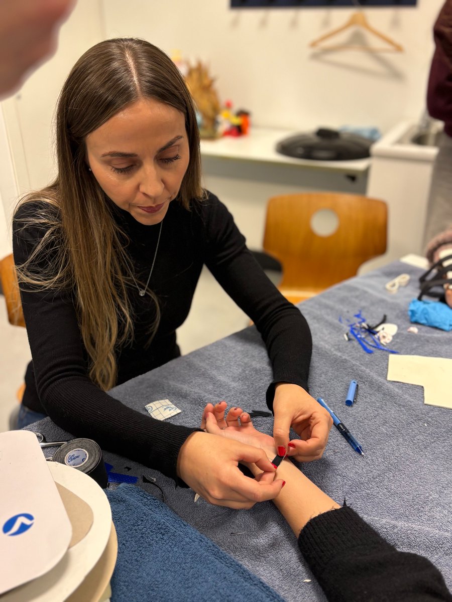 Máster Terapia Ocupacional Madrid tweet media
