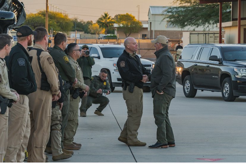 CBPAMORegDirSW's tweet photo. AMO Southwest Region had the privilege of hosting @RealTomHoman and @CBPCommissioner this past weekend, demonstrating aviation and maritime capabilities across the Southwest Border. #BorderSecurityisNationalSecurity. https://t.co/fsBUmHucbQ