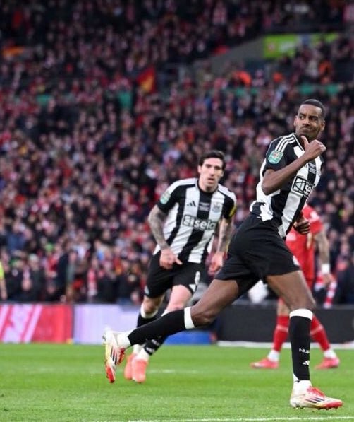 الشرير بدايه المسلسل    الشرير نفسه اذا صار مع البطل