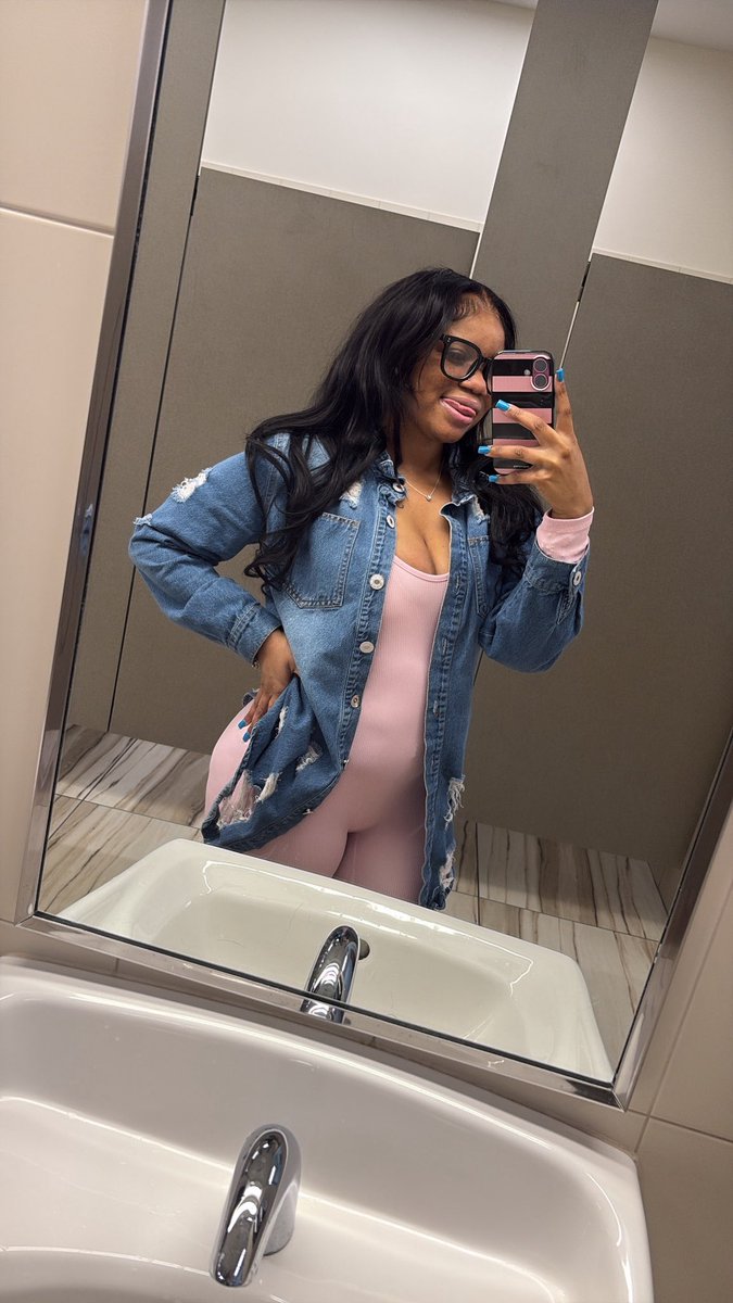 Alexis Kierra 🩶 tweet media