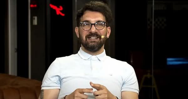 💥Engin Baytar: "Önceden #Galatasaray’ın gönderdiği futbolcular Anadolu takımlarına giderdi. Şimdi #Fenerbahçe veya #Beşiktaş’a gidiyor. Aradaki makasın ne kadar açıldığını siz buradan anlayabilirsiniz."

#galatasaray #fenerbahçe #beşiktaş