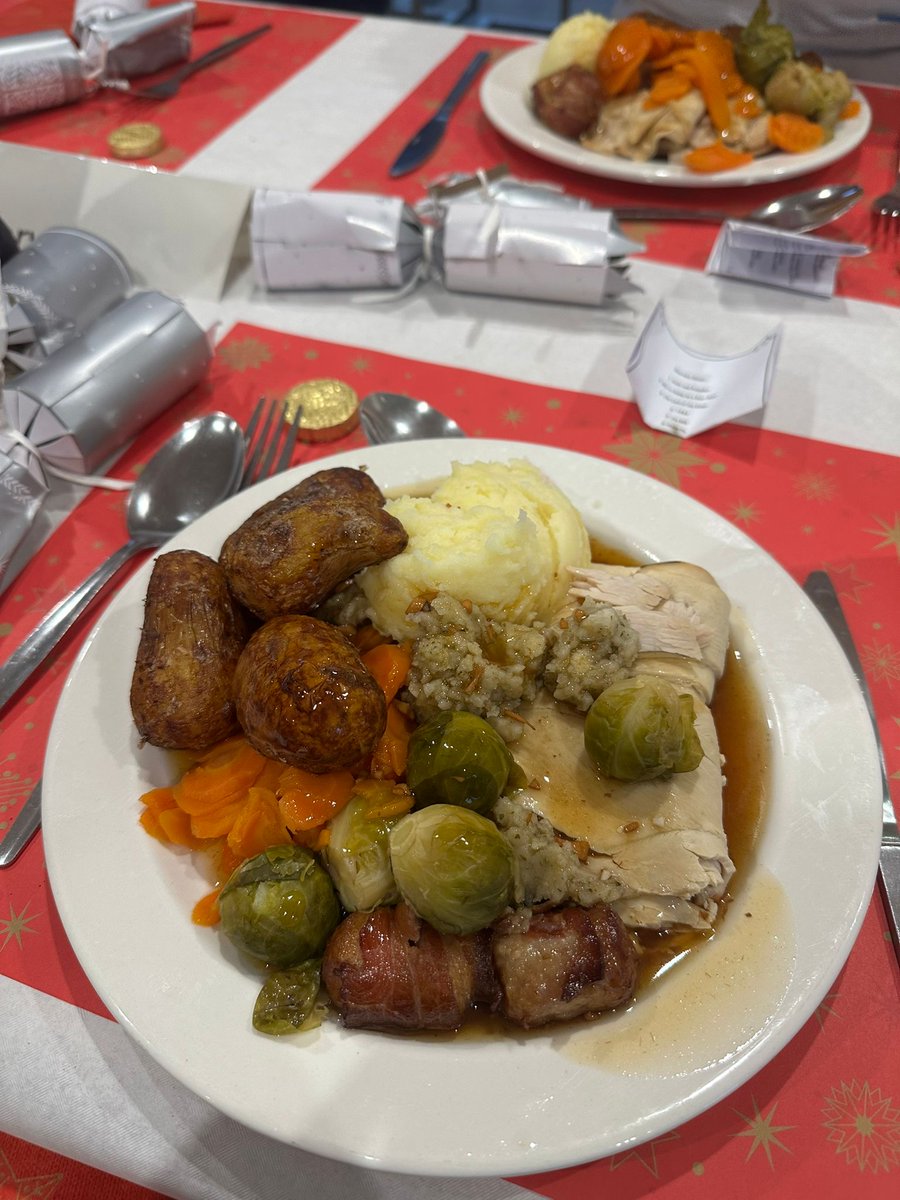 MidCheshireSLT's tweet image. Christmas dinner for our Speech and Language Therapy team at Leighton!
Merry Christmas!🎄☃️
@RCSLT @MidCheshireNHS #SpeechTherapy