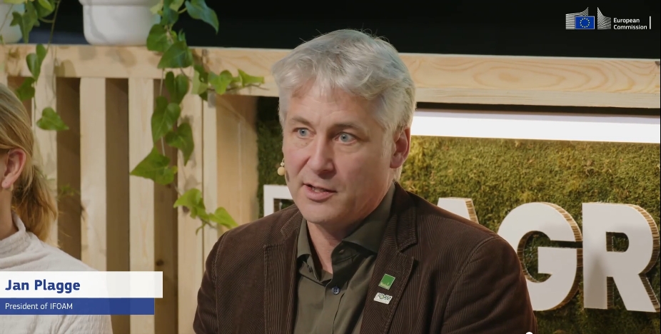 EUAgri's tweet image. "Transition in difficult times, with so many global and local challenges, must be approached systemically, meaning we need to truly understand the actions of markets, policies and entrepreneurs to find systemic solutions."
Jan Plagge, President of @OrganicsEurope 
#EUAgriFoodDays