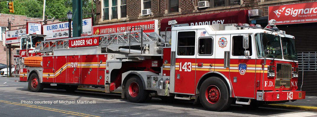 jasonc_nc's tweet photo. The left-side truck is 33’9” long. It can extend the ladder sideways &amp; articulate down as shown. It has a max working height of 105’.

The tiller truck on right is 63’ long. It does the same, but only as a straight ladder. It has a max height of 100’. It is also 2.5x the price. https://t.co/Sk85iyC319