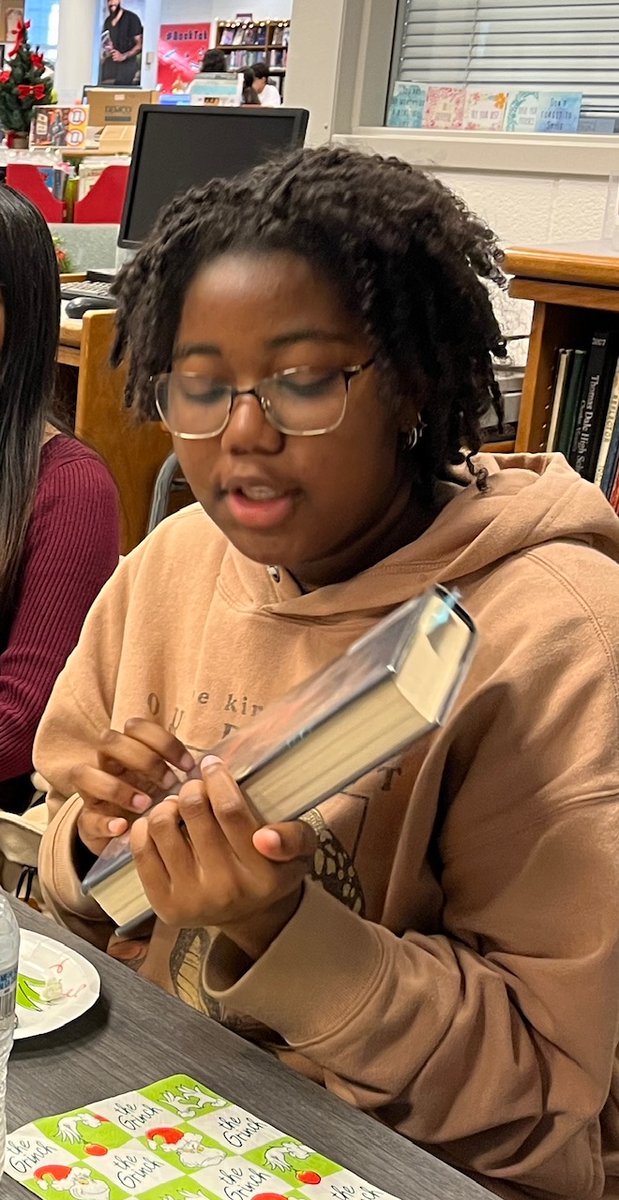 TDHS ReadsEverywhere tweet media