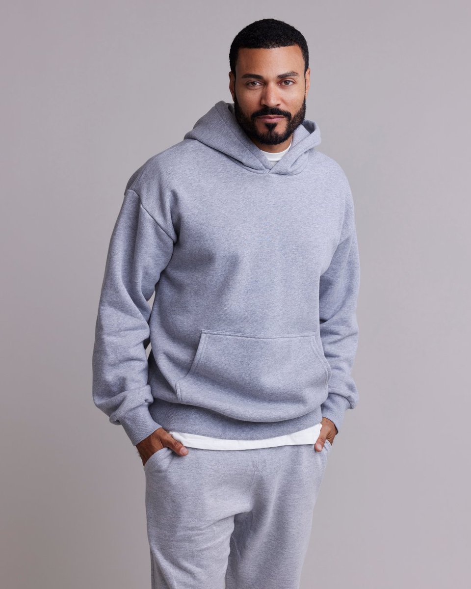 Cold outside? Perfect. Our premium heavyweight fleece was made for it. ❄️

With a smooth cotton face that’s ready for print and designs, this pullover is your go-to for winter drops that look and feel elevated. B2B perfection starts here. 👕