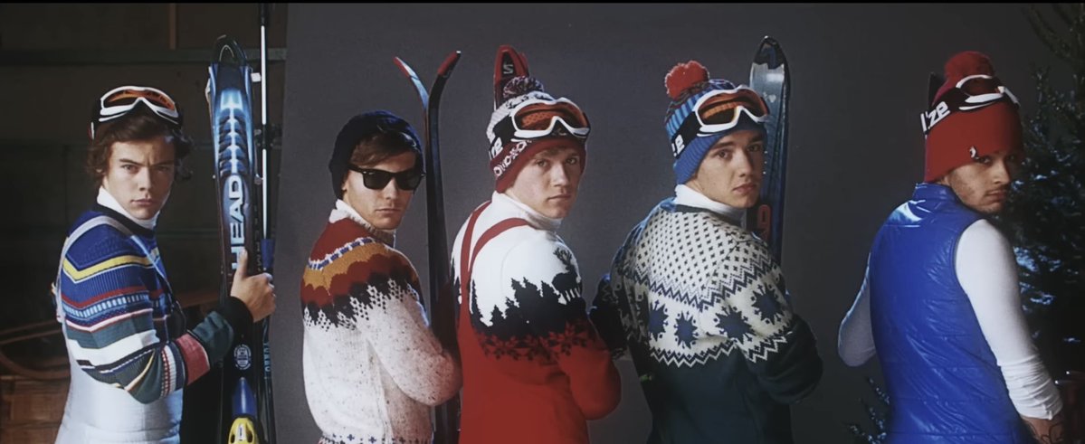 AlwaysLourry7's tweet image. It’s time! Last First Kiss for @1dholidayff is now yours. 

❄️ OT6 🎿 Fluff ☃️ Holidays ⛷️Meet-Cutes🎄Friendships and Soulmates ☕️ 68.9K ❄️

Grab some Hot Cocoa and I hope you enjoy this little world. 

archiveofourown.org/works/73969036