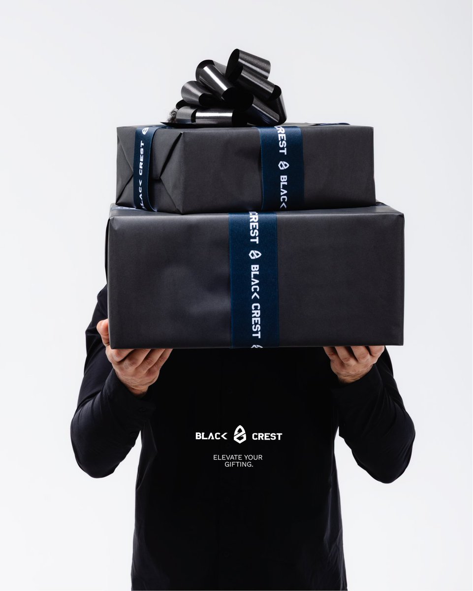 BlackCrestAppar's tweet image. Elevate your gifting this season.

#blackcrest #elevateevolveendure #elevatethestandard #mensapparel #giftguide #mensgifts