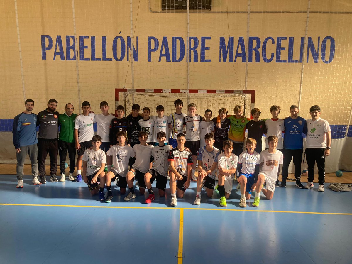 FAndaluzaBM's tweet photo. 📌 A las puertas de la próxima concentración, recordamos la última actividad de las Selecciones Infantiles Promesas en Granada, en el Pabellón Padre Marcelino de #BMAgustinos. 

🔜 Próxima actividad de las Selecciones Promesas, 21 de diciembre, en Campillos, Fuengirola y Granada.

#SienteElGenAndaluz #BalonmanoAndalucía