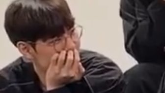 you would think he was hanging the stars in the sky i’m crying doran harem is real