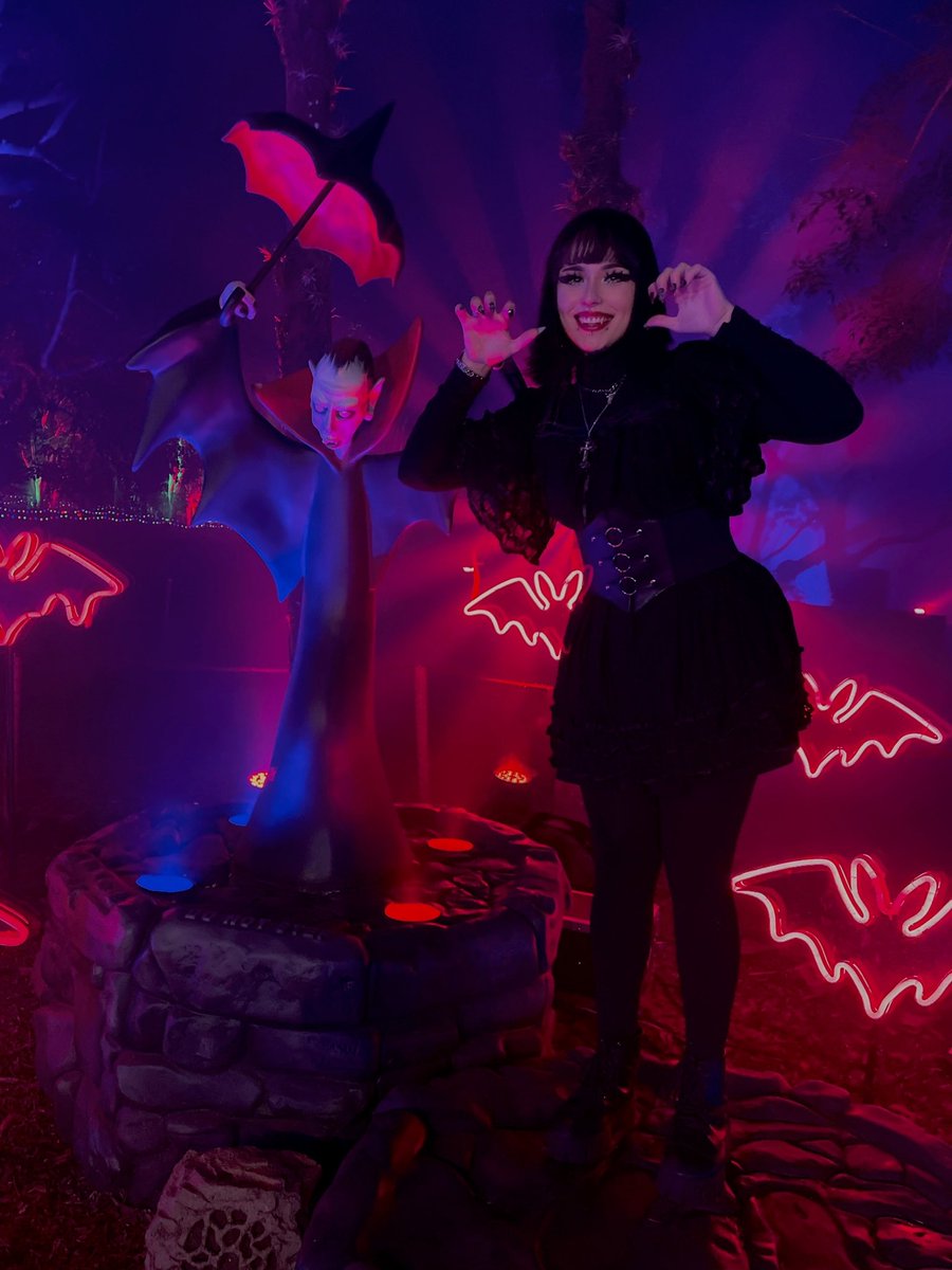 🖤🦇