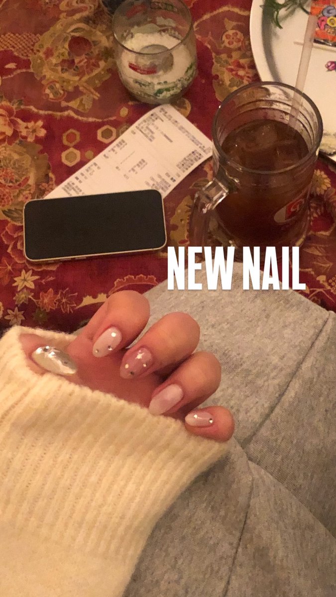 writemyeyez's tweet photo. NEW NAIL 예부다 https://t.co/InH4cd9Ddv