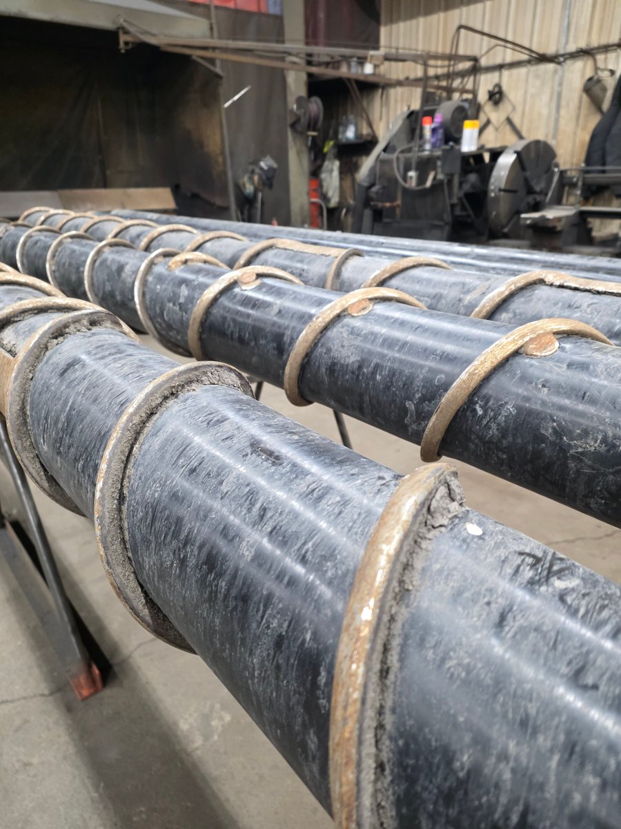 hsmfginc's tweet photo. For those performing winter service on their beet harvesters, H&amp;S is ready to repair your grab rolls. We stand out in this craft with doubled-up plug welds, consistent spiral pitch, and checks for spiral roller straightness. To schedule, call us at 218-478-2229. https://t.co/WfQqetxxvG
